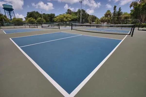 pickleball court construction