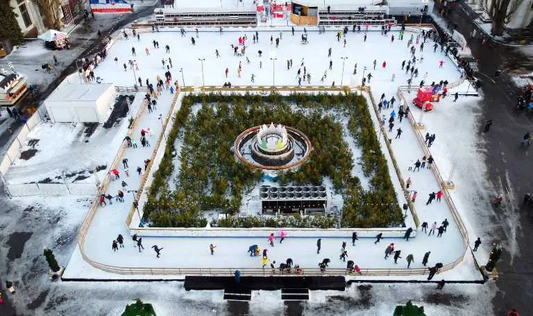 portable ice rink rental cost