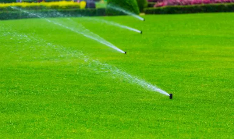 How to Choose & Use Lawn Sprinklers - Hill Irrigation