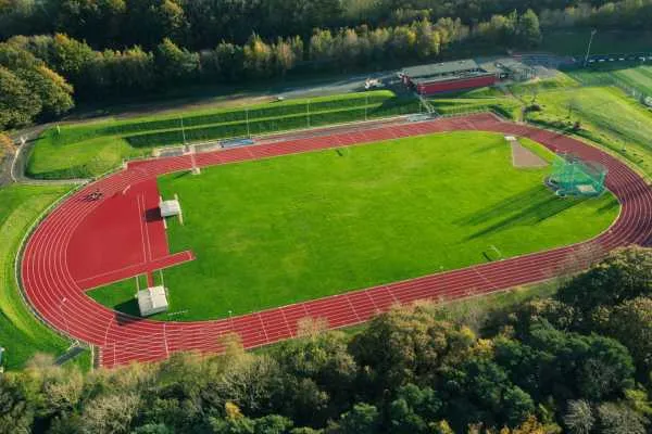 running track construction