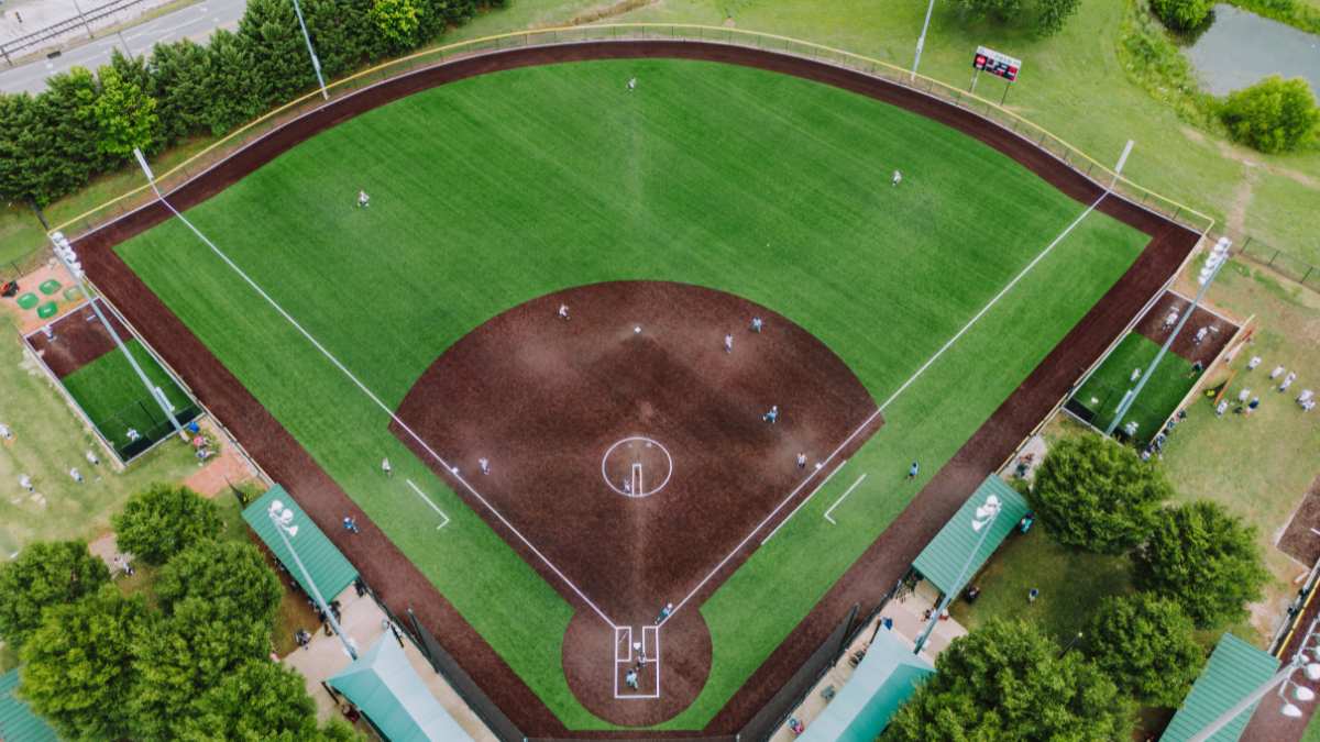 choosing a sports facility company