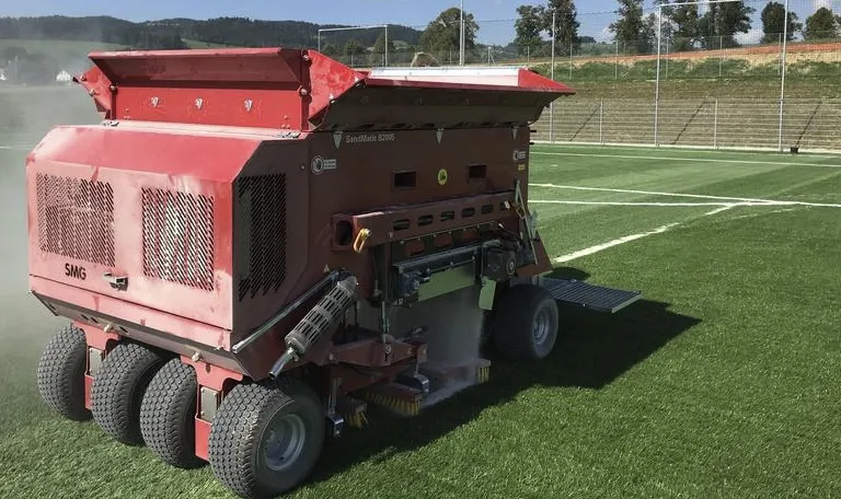 SandMatic B2005 infill distribution